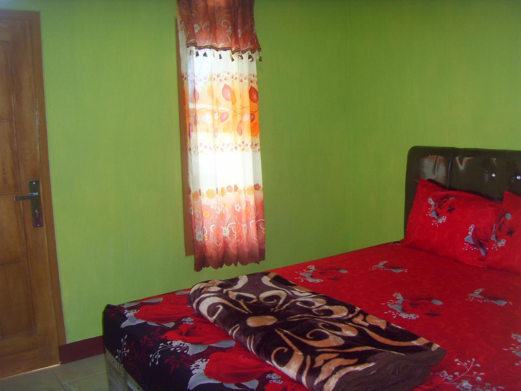 Cahyo Homestay *